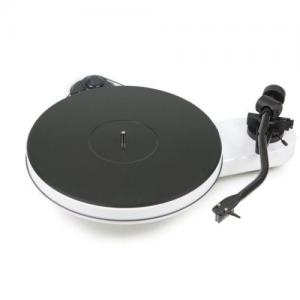 Pro-ject RPM 3 Carbon Turntable